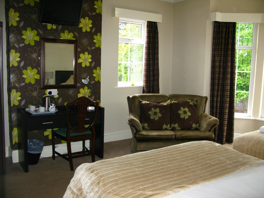 Abbey Grange Hotel Нанітон Номер фото